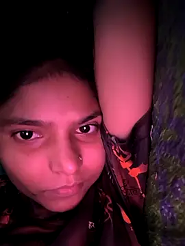 Snapshot of Antique-stickchart-couple chatting on 10/08/25, 06:44 Antique-stickchart-couple online show from 10/08/25, 06:44