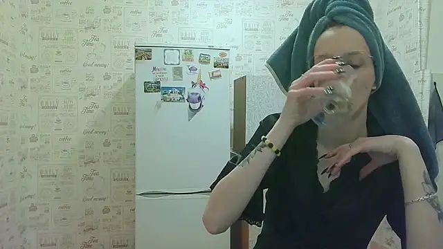 Lucy Divine online show from 12/03/25, 02:26