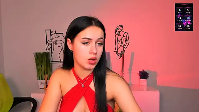 luna tin online show from 10/25/25, 10:48