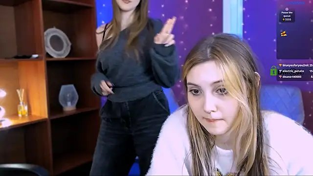 luna tin online show from 12/04/25, 10:24