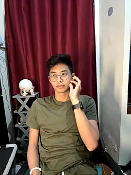 Snapshot of Prince-Harrison chatting on 10/05/25, 05:22 Prince-Harrison online show from 10/05/25, 05:22