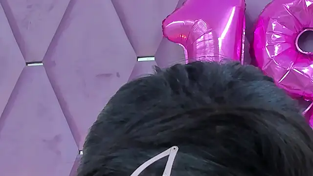 Snapshot of MaskedGirl_ chatting on 09/23/25, 11:35 MaskedGirl  online show from 09/23/25, 11:35