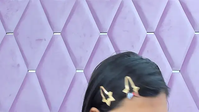 Snapshot of MaskedGirl_ chatting on 10/08/25, 11:30 MaskedGirl  online show from 10/08/25, 11:30