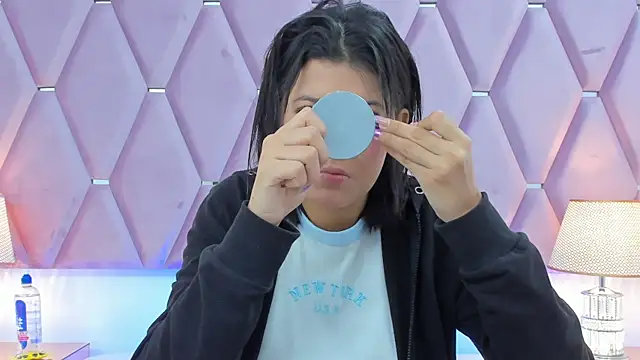 MaskedGirl  online show from 11/11/25, 12:05