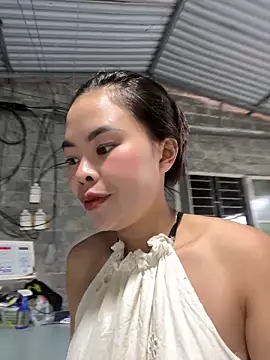 Snapshot of han-cute chatting on 09/23/25, 12:35 han-cute online show from 09/23/25, 12:35