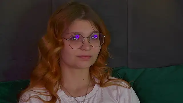 Snapshot of BellaMarebelle chatting on 10/05/25, 04:22 BellaMarebelle online show from 10/05/25, 04:22