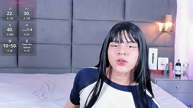 Slenna Moon online show from 09/09/25, 02:44