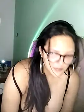 Snapshot of AuroraChest chatting on 09/26/25, 09:30 AuroraChest online show from 09/26/25, 09:30