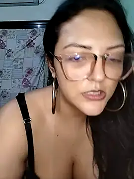 Snapshot of AuroraChest chatting on 10/02/25, 09:38 AuroraChest online show from 10/02/25, 09:38