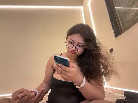 Snapshot of Drizzling_Intimecy chatting on 10/20/25, 02:17 Drizzling Intimecy online show from 10/20/25, 02:17