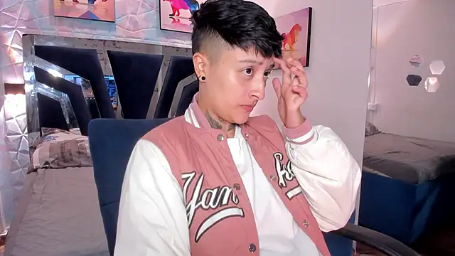 abby thommson1 online show from 09/16/25, 02:01