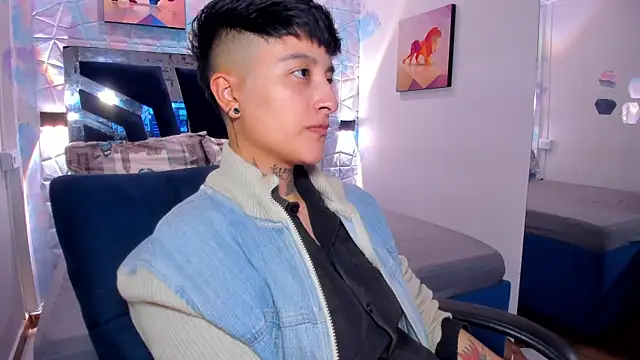 abby thommson1 online show from 09/20/25, 02:34