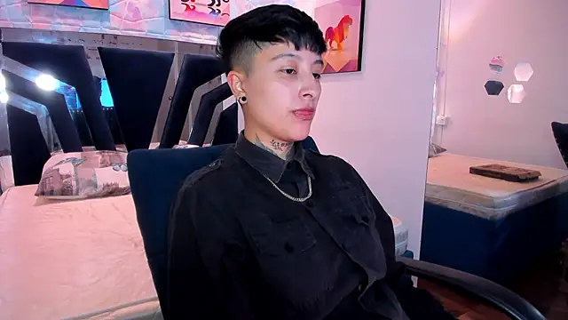 abby thommson1 online show from 09/30/25, 04:06