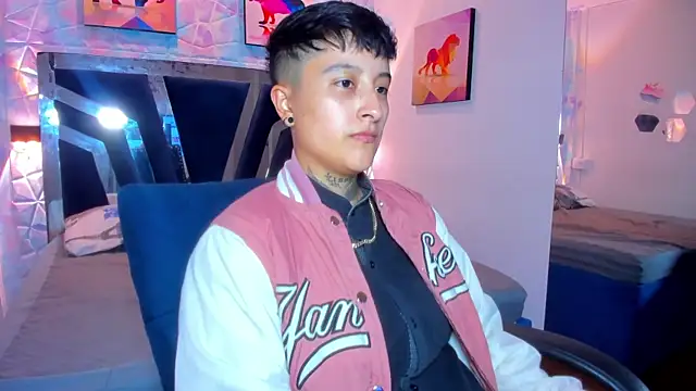 abby thommson1 online show from 10/10/25, 04:11