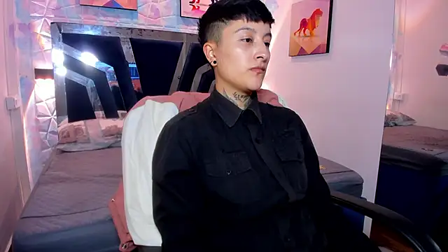 abby thommson1 online show from 10/18/25, 04:04