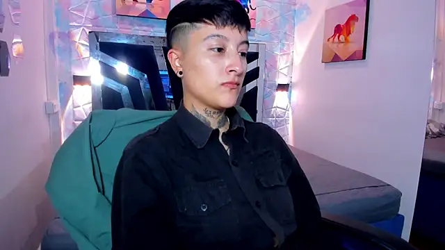 abby thommson1 online show from 10/28/25, 04:27