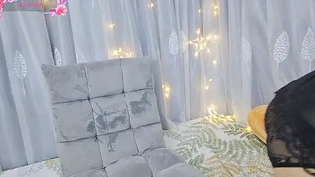 Snapshot of Jade-0906 chatting on 09/26/25, 03:10 Jade-0906 online show from 09/26/25, 03:10