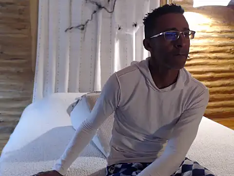 Snapshot of Asher_Bram1 chatting on 10/29/25, 02:36 Asher Bram1 online show from 10/29/25, 02:36