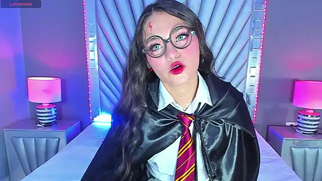 Gabby Bale online show from 10/31/25, 12:17