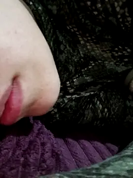 Snapshot of Ahalm chatting on 11/06/25, 09:15 Ahalm online show from 11/06/25, 09:15