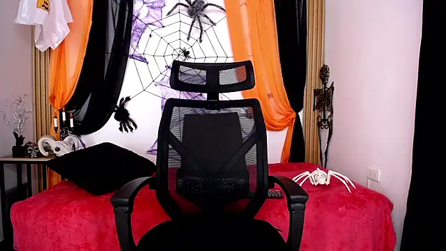 KENDALL ART online show from 10/21/25, 08:09