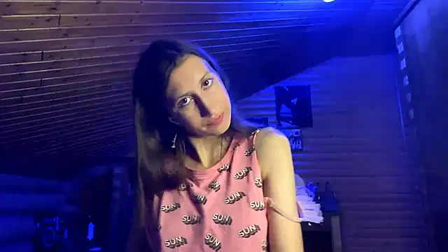 Snapshot of Shyselly chatting on 09/14/25, 05:12 Shyselly online show from 09/14/25, 05:12