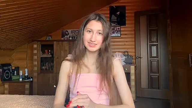 Snapshot of Shyselly chatting on 09/18/25, 02:41 Shyselly online show from 09/18/25, 02:41