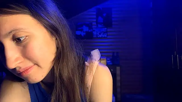 Snapshot of Shyselly chatting on 09/21/25, 07:48 Shyselly online show from 09/21/25, 07:48