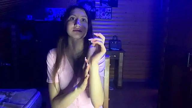 Snapshot of Shyselly chatting on 11/01/25, 05:15 Shyselly online show from 11/01/25, 05:15