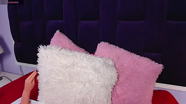 Snapshot of antonellabrith chatting on 12/02/25, 08:04 antonellabrith online show from 12/02/25, 08:04