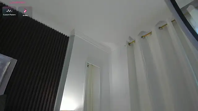 Snapshot of Zahra_milks chatting on 04/01/26, 01:23 Zahra milks online show from 04/01/26, 01:23