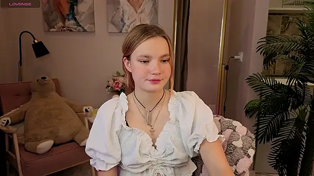 Ginger Emma online show from 10/02/25, 08:38