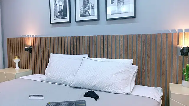 Snapshot of luna_roja25 chatting on 11/26/25, 01:34 luna roja25 online show from 11/26/25, 01:34