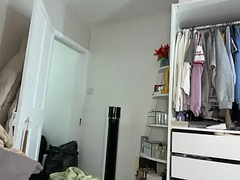 KayleeBella online show from 10/07/25, 07:55