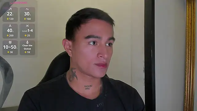 Snapshot of LiamDeep chatting on 10/14/25, 08:53 LiamDeep online show from 10/14/25, 08:53