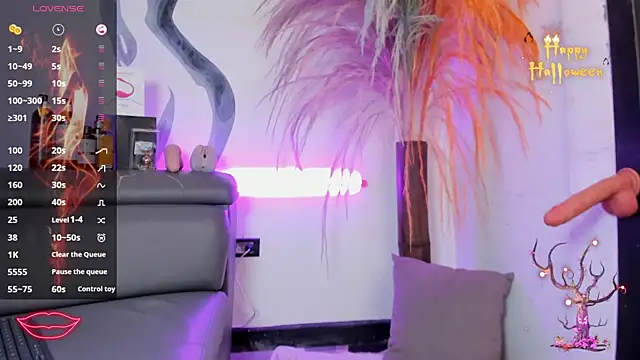 Snapshot of LiamDeep chatting on 10/26/25, 08:48 LiamDeep online show from 10/26/25, 08:48