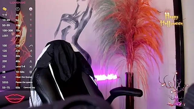 Snapshot of LiamDeep chatting on 10/29/25, 09:05 LiamDeep online show from 10/29/25, 09:05