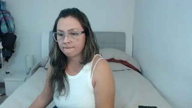 Snapshot of sophie_lopez1 chatting on 07/23/26, 11:35 sophie lopez1 online show from 07/23/26, 11:35