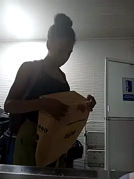 AmiraMorgan online show from 09/22/25, 01:40