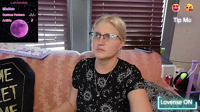 Snapshot of samanthamalichite chatting on 09/29/25, 09:08 samanthamalichite online show from 09/29/25, 09:08