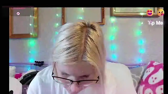 samanthamalichite online show from 06/08/26, 12:38