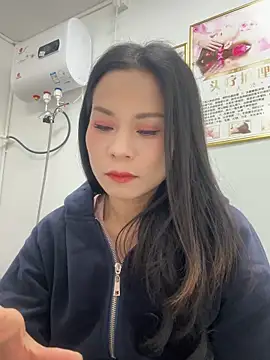 Snapshot of Baby-mmm chatting on 11/27/25, 05:53 Baby-mmm online show from 11/27/25, 05:53