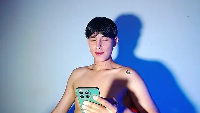 rowanbigboy23 online show from 11/26/25, 01:50