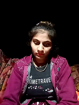 Snapshot of Jyoti_thakurr chatting on 11/20/25, 02:50 Jyoti thakurr online show from 11/20/25, 02:50