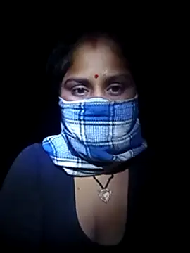 Snapshot of Sheema_tyagi chatting on 10/21/25, 10:43 Sheema tyagi online show from 10/21/25, 10:43