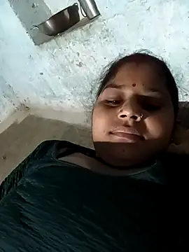 Snapshot of Sheema_tyagi chatting on 10/28/25, 09:06 Sheema tyagi online show from 10/28/25, 09:06