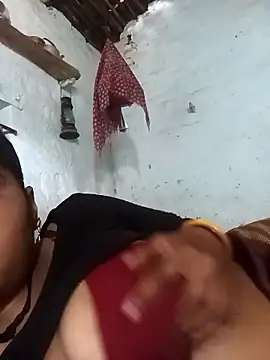 Snapshot of Sheema_tyagi chatting on 11/04/25, 08:35 Sheema tyagi online show from 11/04/25, 08:35