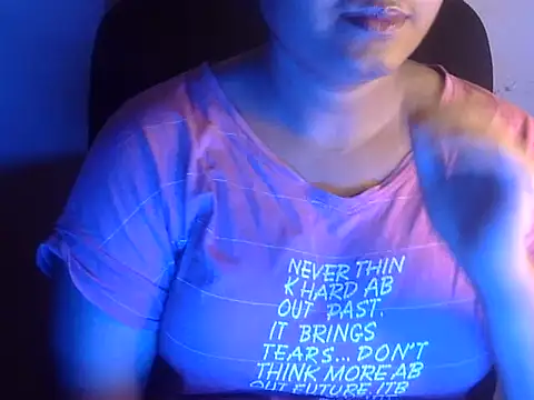 Snapshot of Aanya_Hazel chatting on 09/12/25, 09:48 Aanya Hazel online show from 09/12/25, 09:48