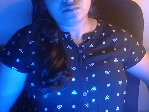 Snapshot of Aanya_Hazel chatting on 09/21/25, 04:41 Aanya Hazel online show from 09/21/25, 04:41