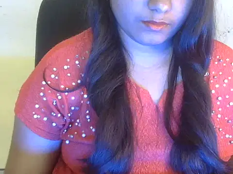 Snapshot of Aanya_Hazel chatting on 09/25/25, 04:43 Aanya Hazel online show from 09/25/25, 04:43